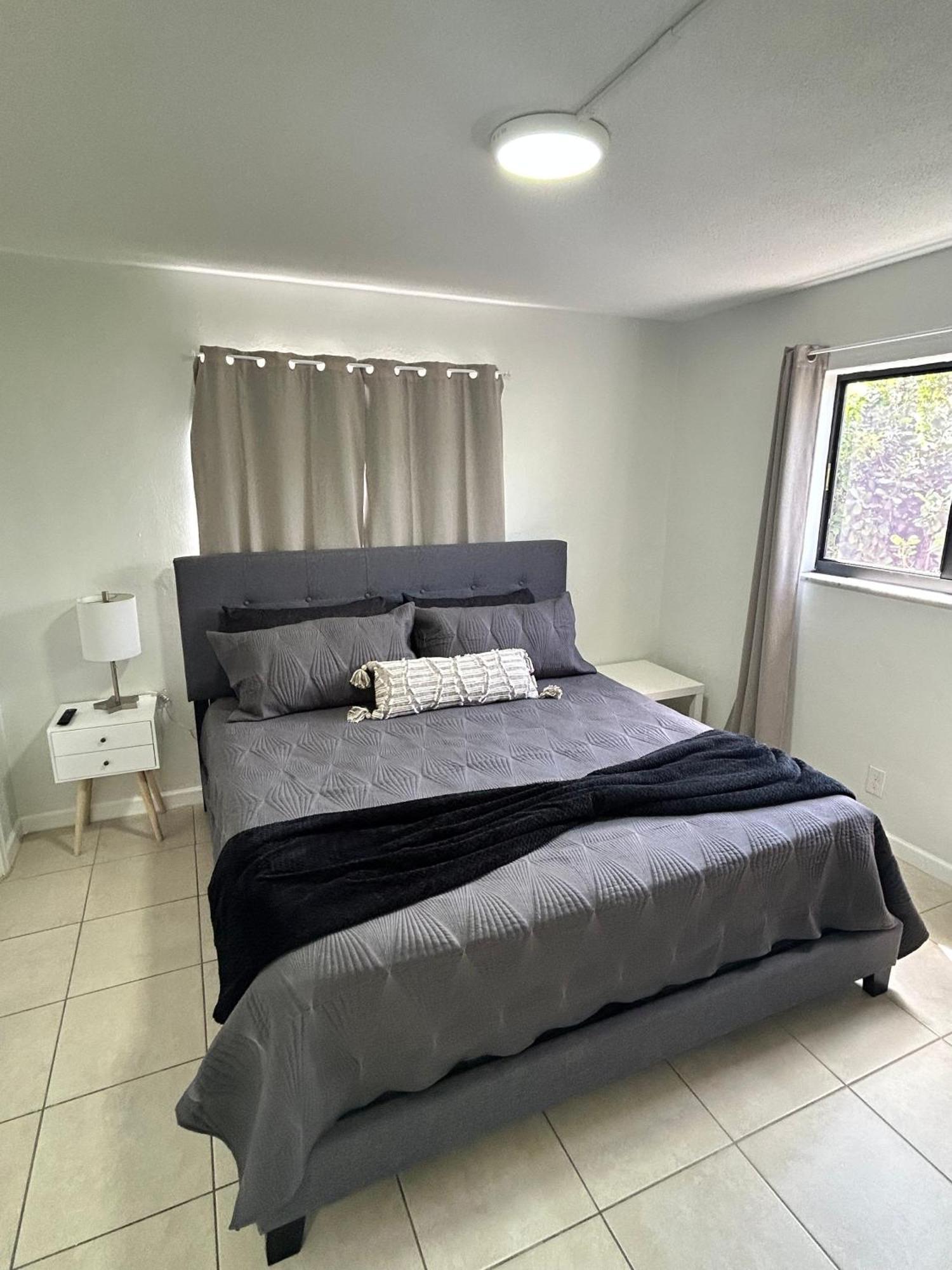 Apartment In Hollywood Close To Shops & Beach 110 Extérieur photo